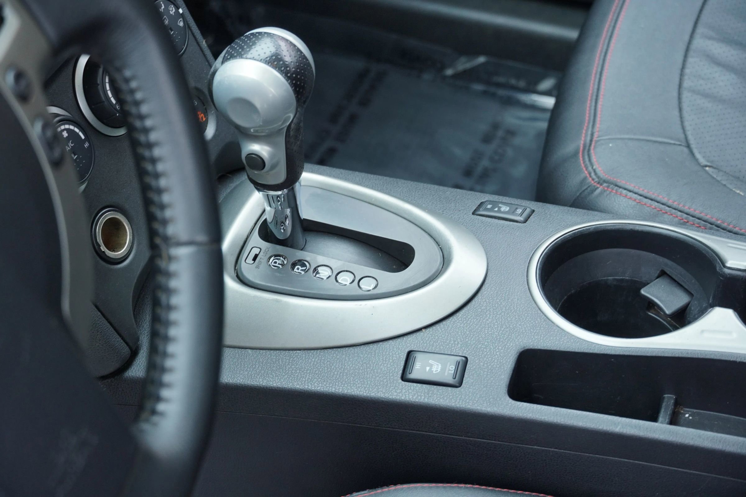 Used 2011 Nissan Rogue SV w/ SL Pkg image 23