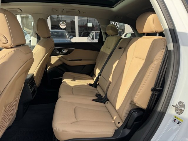 Used 2023 Audi Q7 3.0T Prestige image 10