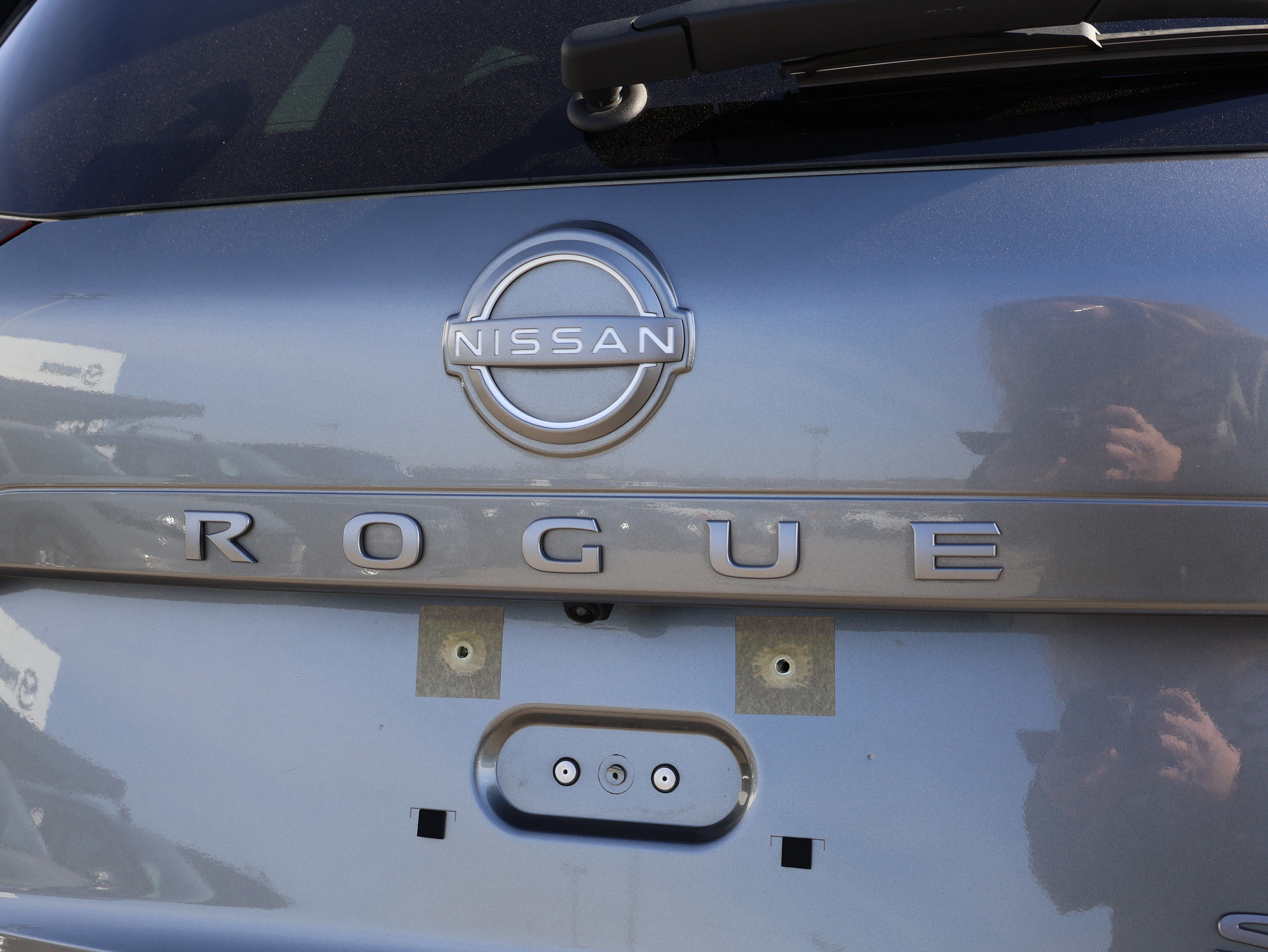 Used 2025 Nissan Rogue SL w/ Tech Package AWD/4WD image 15