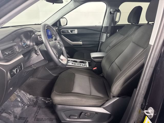 Used 2024 Ford Explorer XLT w/ Class IV Trailer Tow Package AWD/4WD image 4