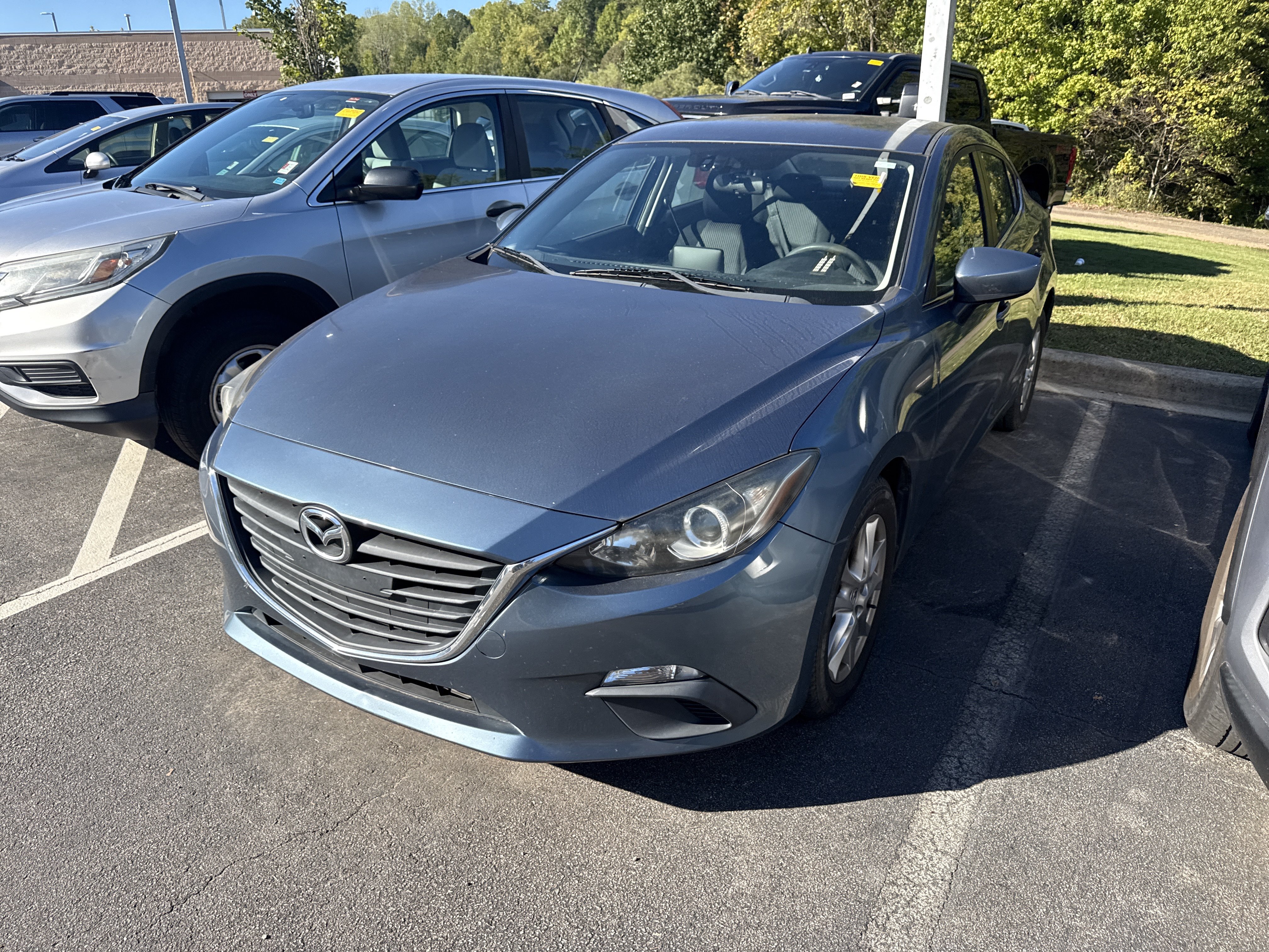 Used 2016 MAZDA MAZDA3 i Sport w/ Preferred Equipment Package FWD image 6