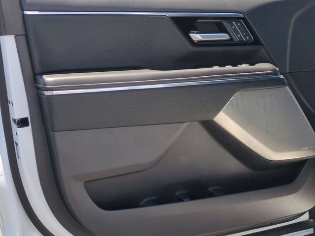 Used 2025 GMC Sierra EV Denali AWD/4WD image 21