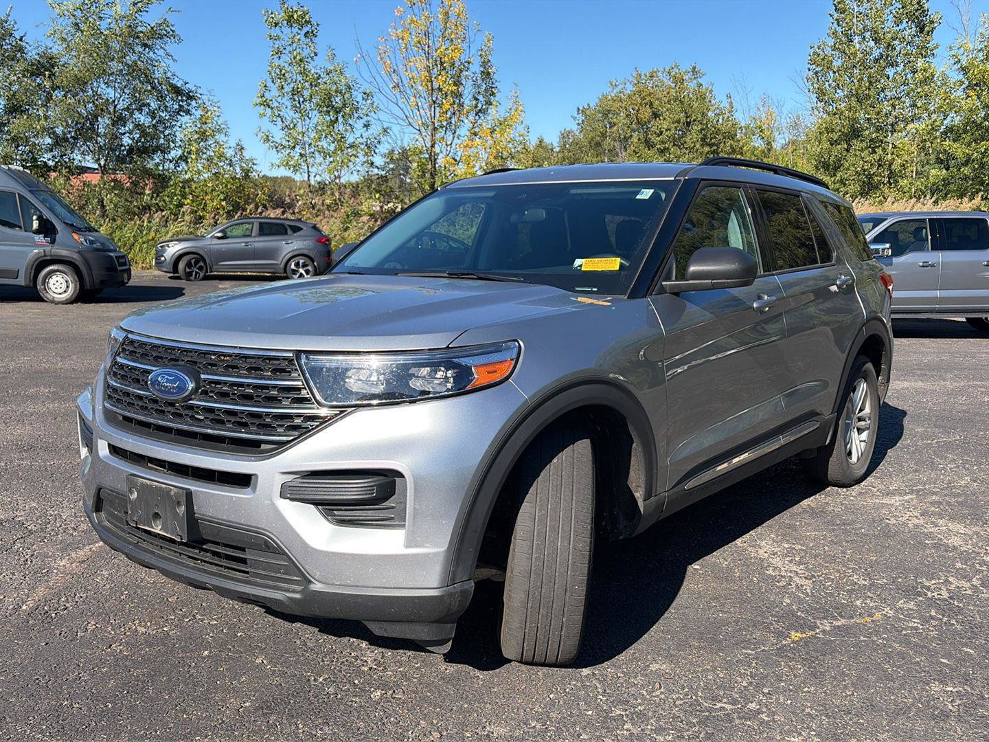 Used 2023 Ford Explorer XLT AWD/4WD image 8