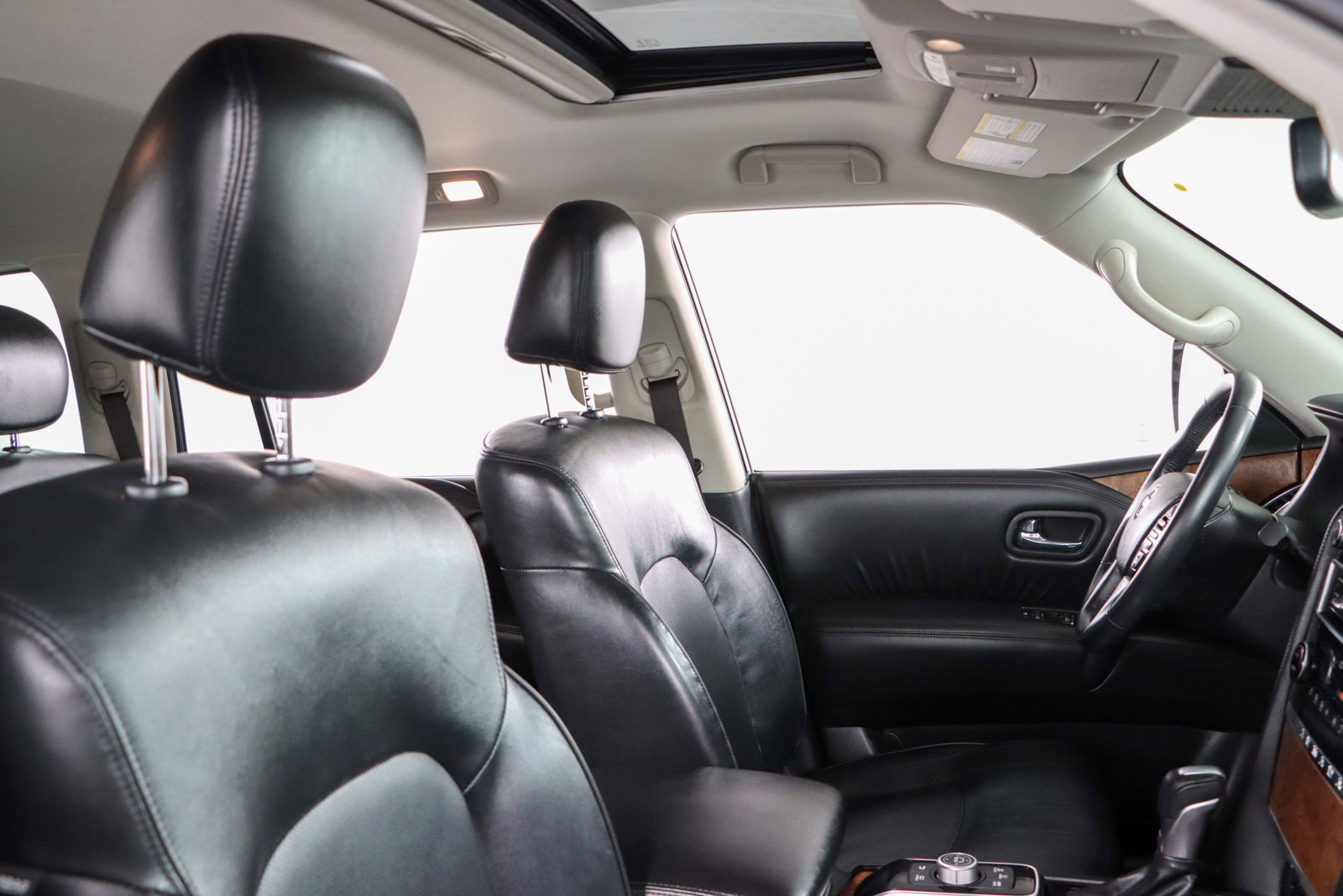 Used 2022 Nissan Armada SL image 29