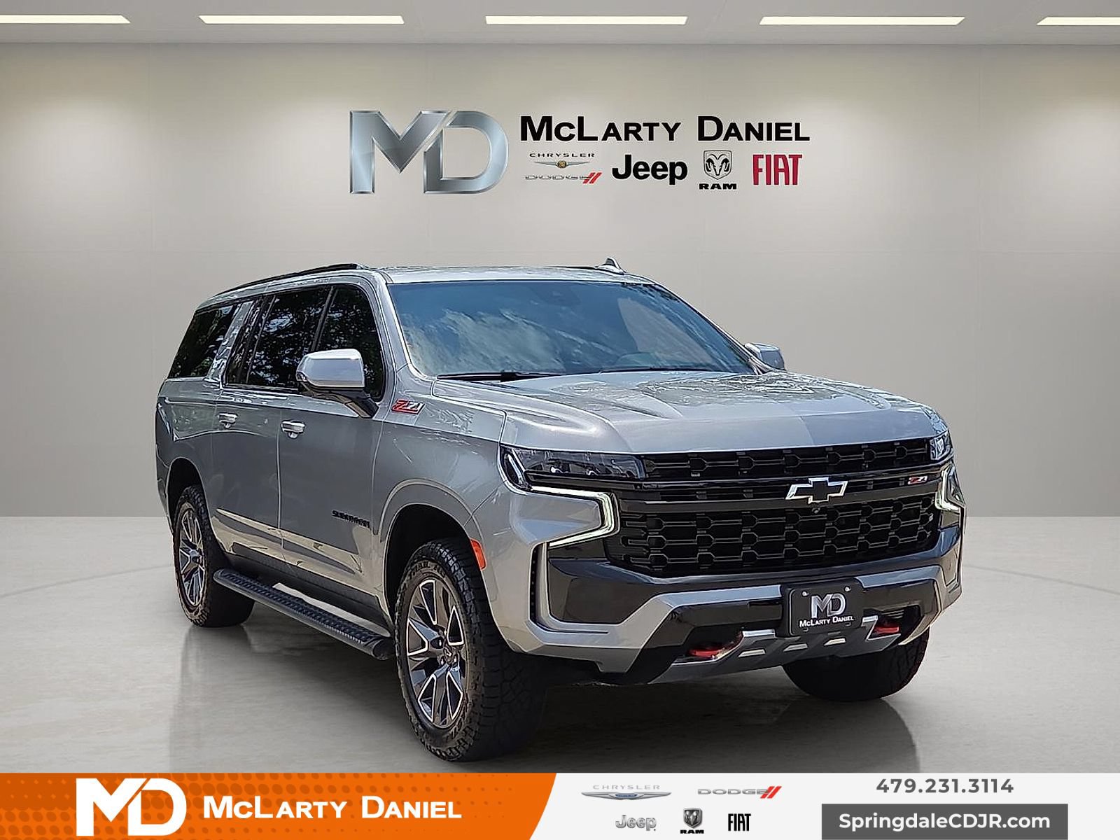 Used 2024 Chevrolet Suburban Z71 w/ Luxury Package AWD/4WD image 1