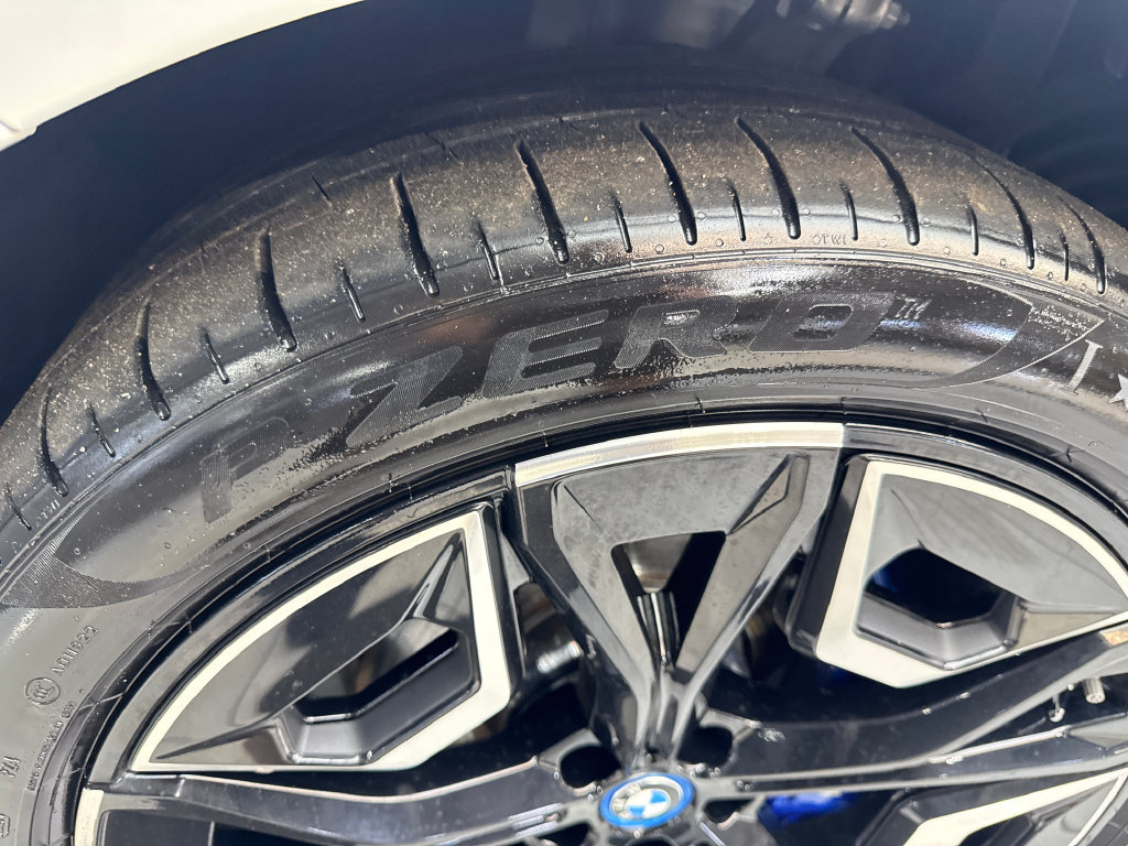 Used 2023 BMW iX M60 w/ Executive Package AWD/4WD image 85