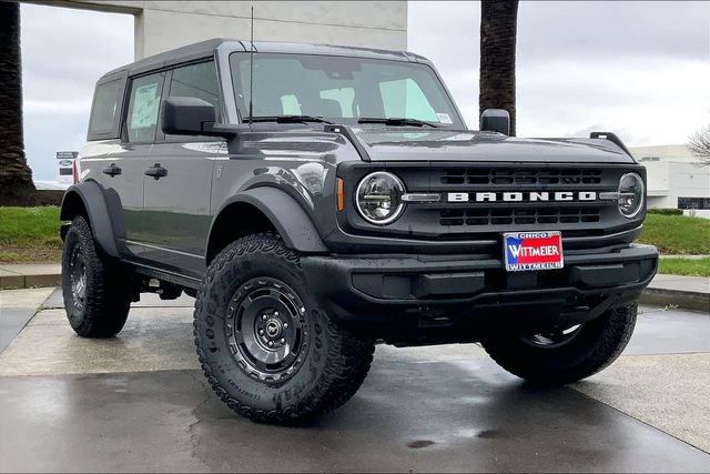 New 2025 Ford Bronco 4-Door w/ Sasquatch Package image 2