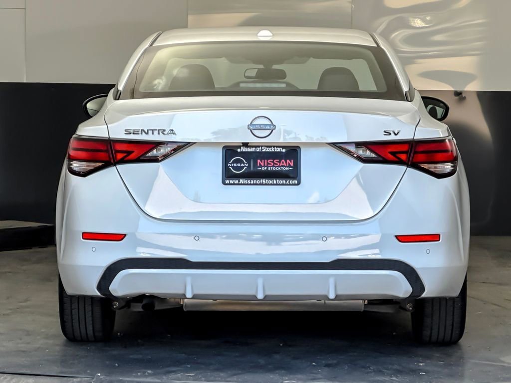 Used 2024 Nissan Sentra SV FWD image 4