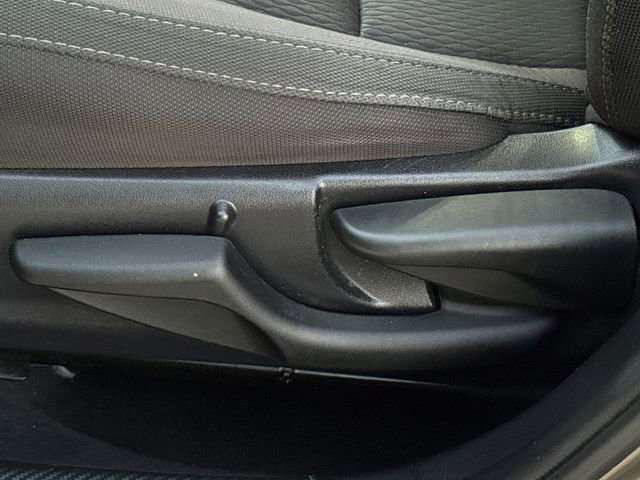 Used 2017 Toyota Corolla LE image 19