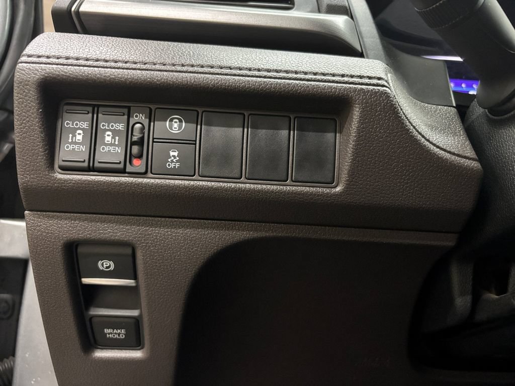 Used 2023 Honda Odyssey EX image 28