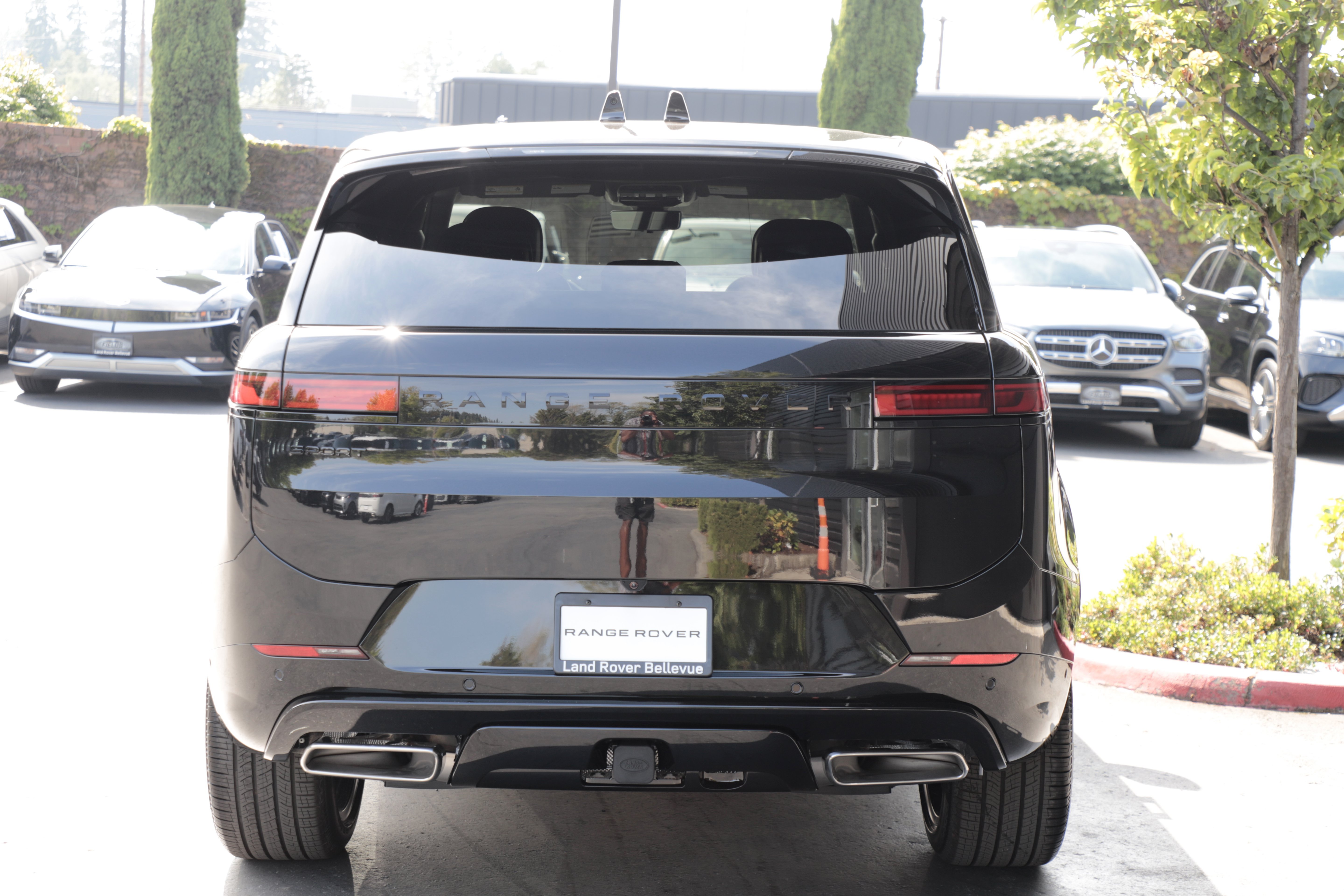 New 2026 Land Rover Range Rover Sport Dynamic SE AWD/4WD image 5