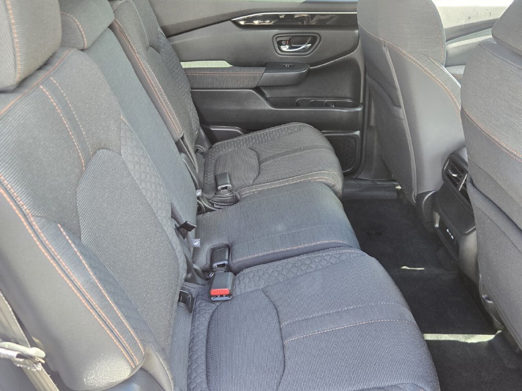 Certified 2025 Honda Pilot Sport image 16