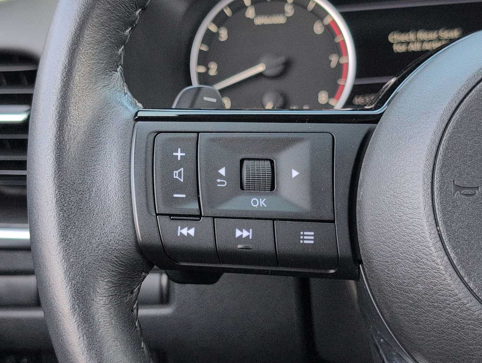 Used 2021 Nissan Rogue SL w/ Premium Package FWD image 23