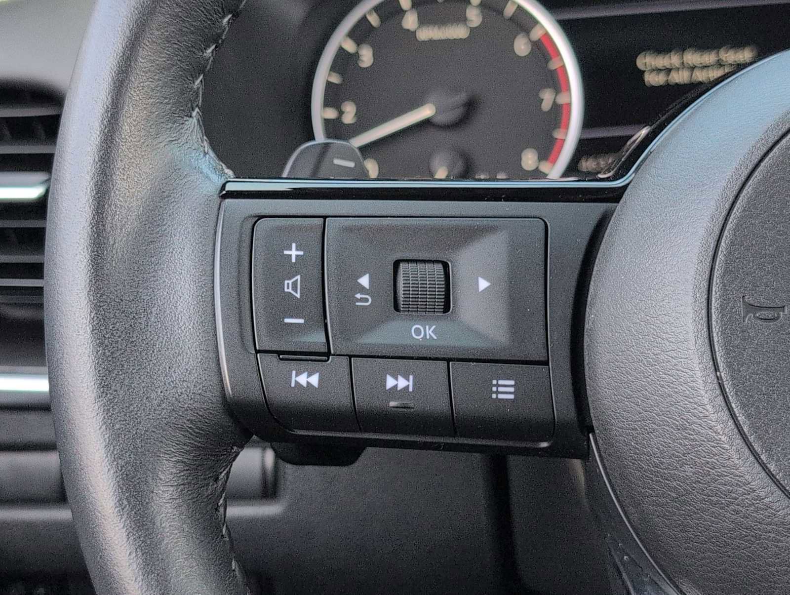 Used 2021 Nissan Rogue SL w/ Premium Package FWD image 23