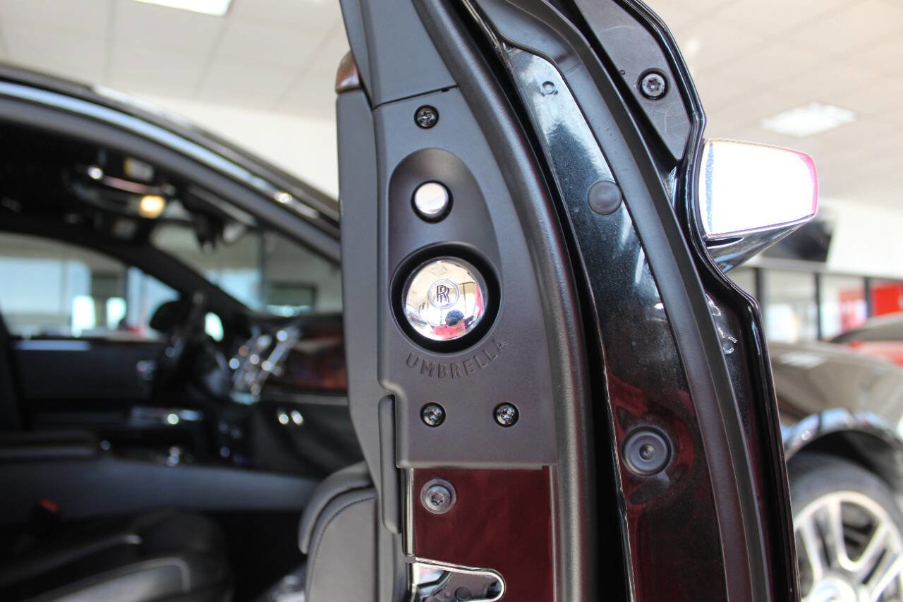 Used 2019 Rolls-Royce Ghost image 18