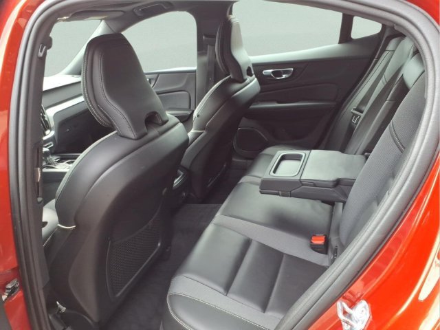 Used 2019 Volvo S60 T6 R-Design AWD/4WD image 14