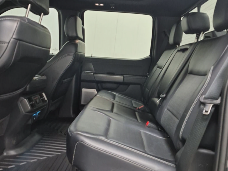Used 2024 Ford F150 Lariat w/ Equipment Group 502A High AWD/4WD image 10