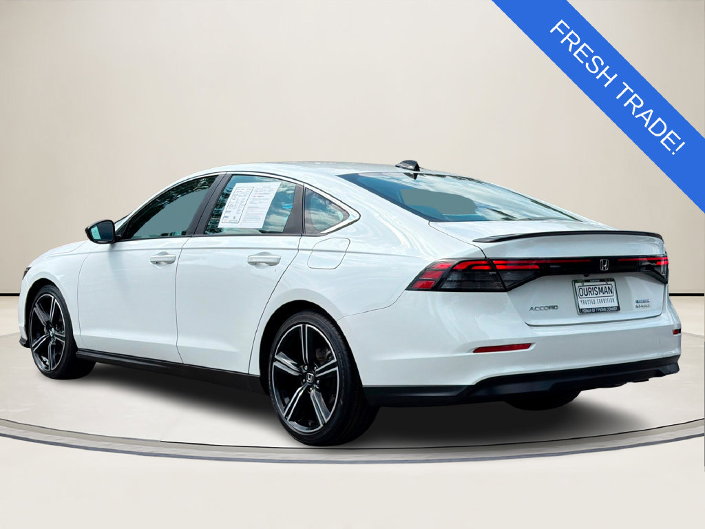 Used 2024 Honda Accord Sport image 3