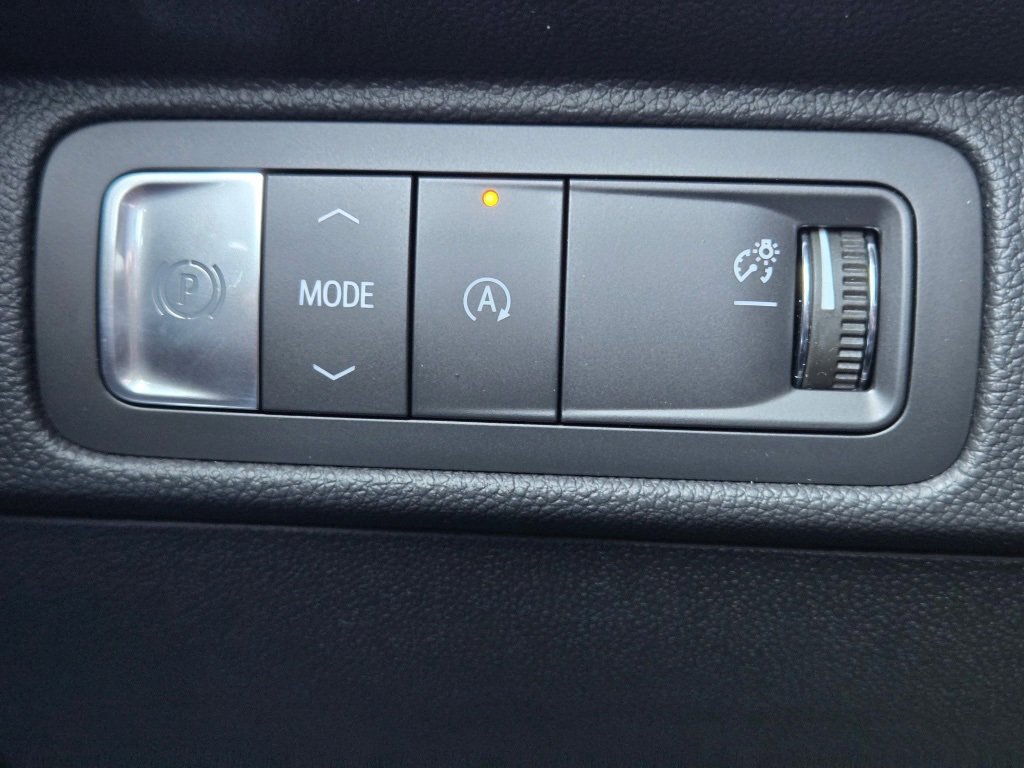 New 2026 Chevrolet Traverse LT image 14