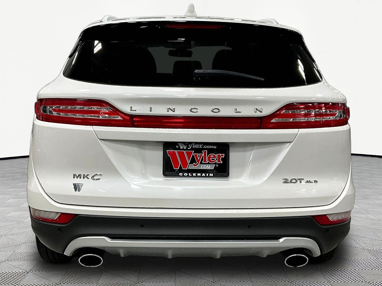 Used 2017 Lincoln MKC Reserve w/ Technology Package AWD/4WD image 5