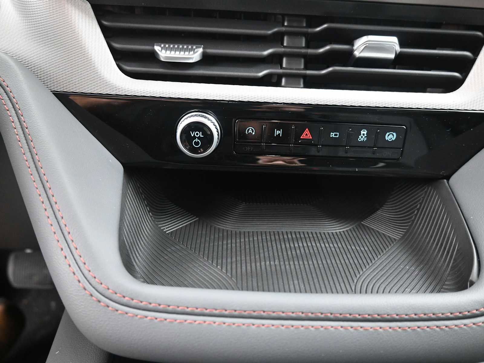 New 2026 Ford Explorer Active w/ Active Comfort Package image 39