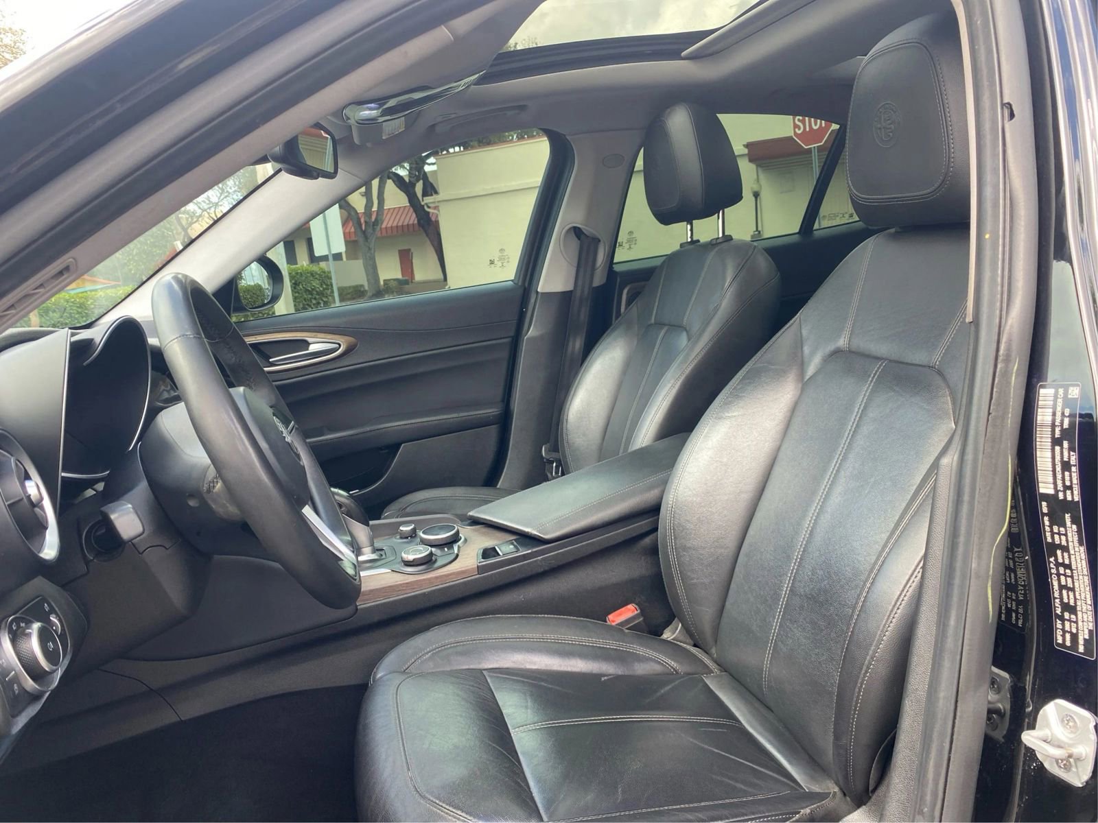 Used 2018 Alfa Romeo Giulia Ti RWD image 9