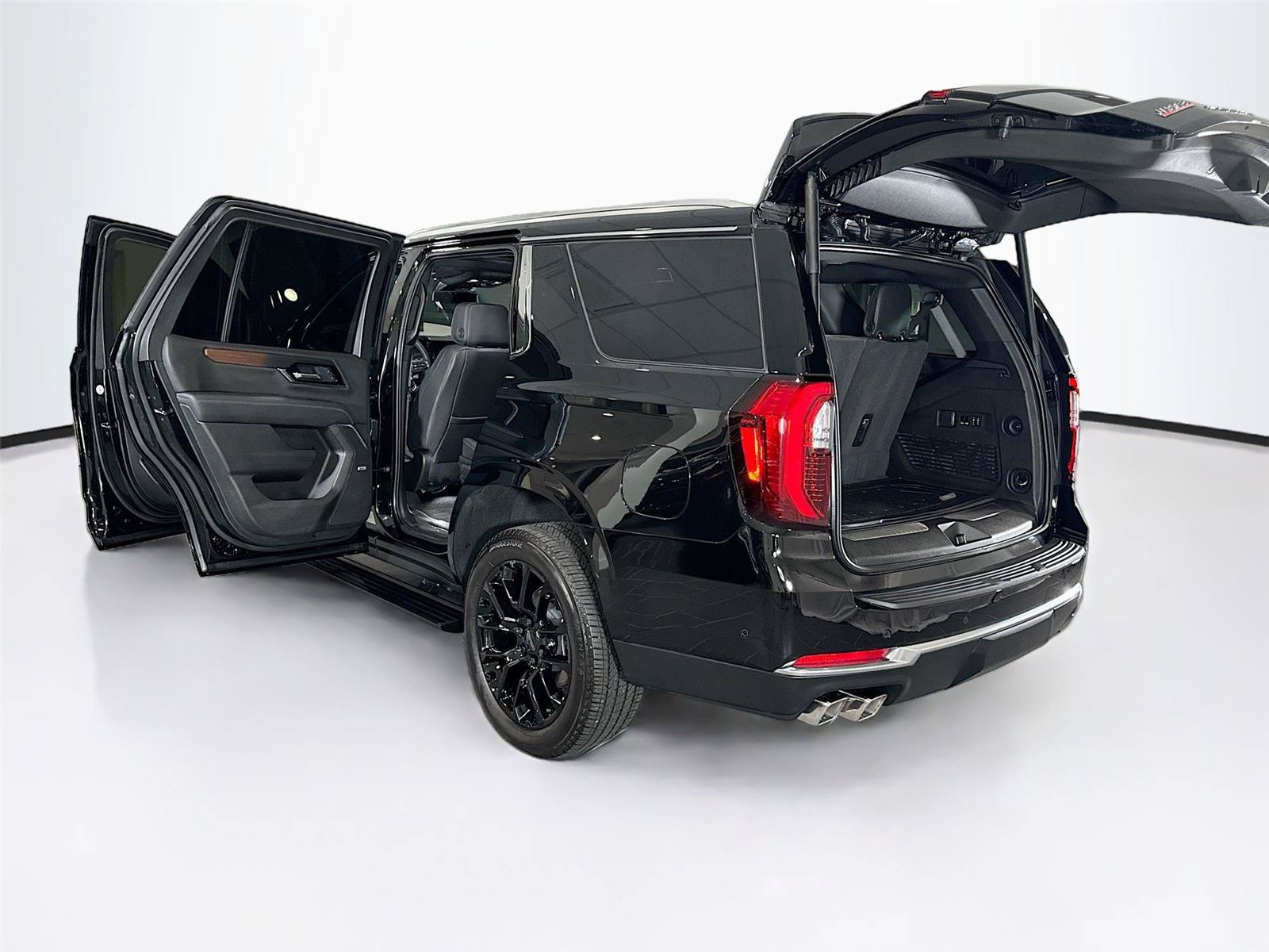 Used 2026 GMC Yukon Denali w/ Sun & Power Step Package AWD/4WD image 42