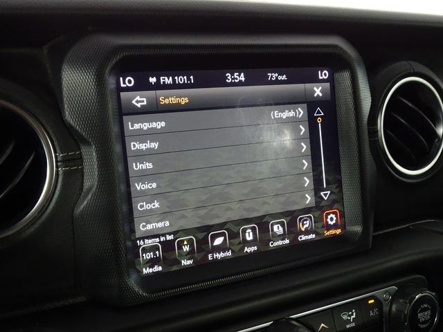 Used 2023 Jeep Wrangler Unlimited Sahara image 35