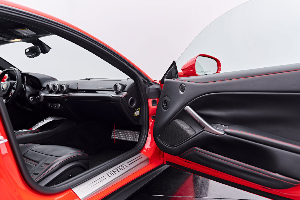 Used 2016 Ferrari F12 Berlinetta RWD image 42