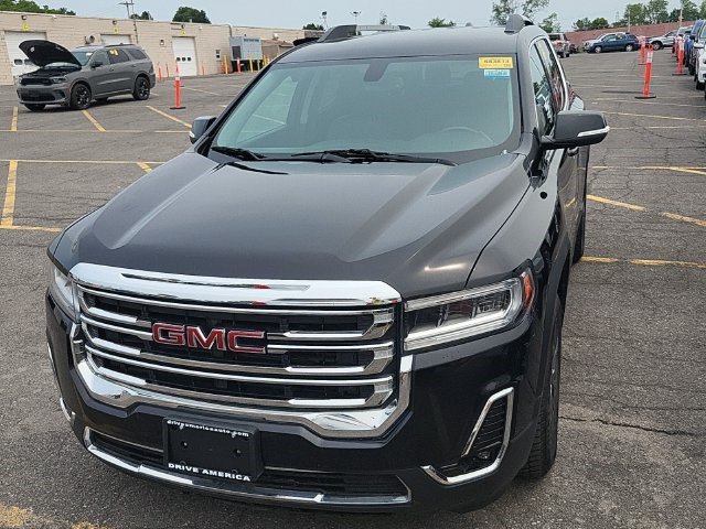 Used 2020 GMC Acadia SLT AWD/4WD image 2