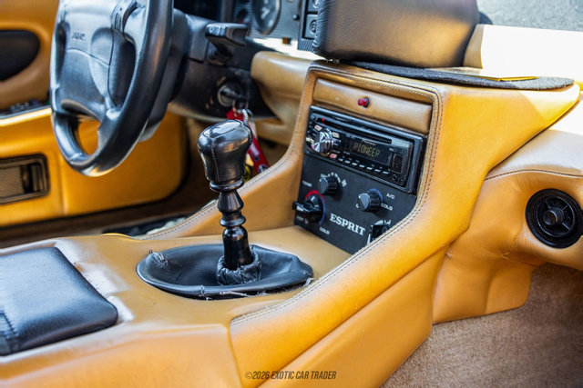 Used 1991 Lotus Esprit SE image 29