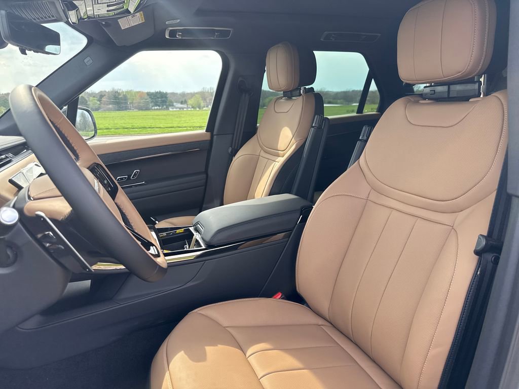 New 2026 Land Rover Range Rover Sport Dynamic SE image 11