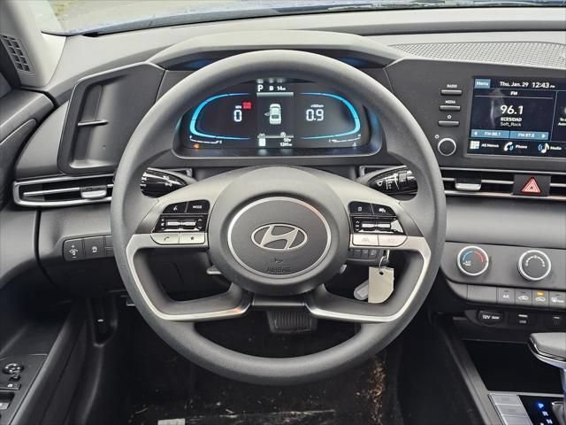 New 2026 Hyundai Elantra SE FWD image 16