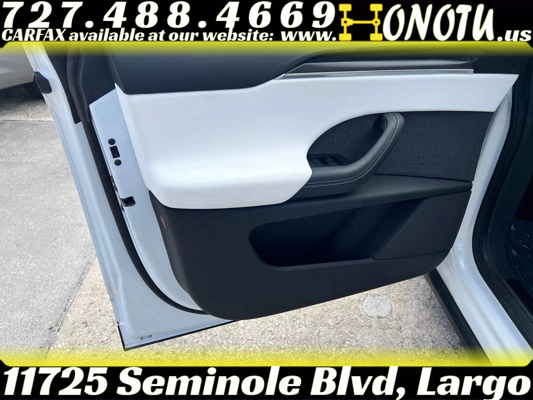 Used 2022 Tesla Model X Plaid image 22