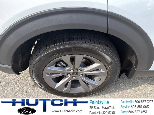 New 2026 Ford Explorer Active w/ Active Comfort Package AWD/4WD image 17