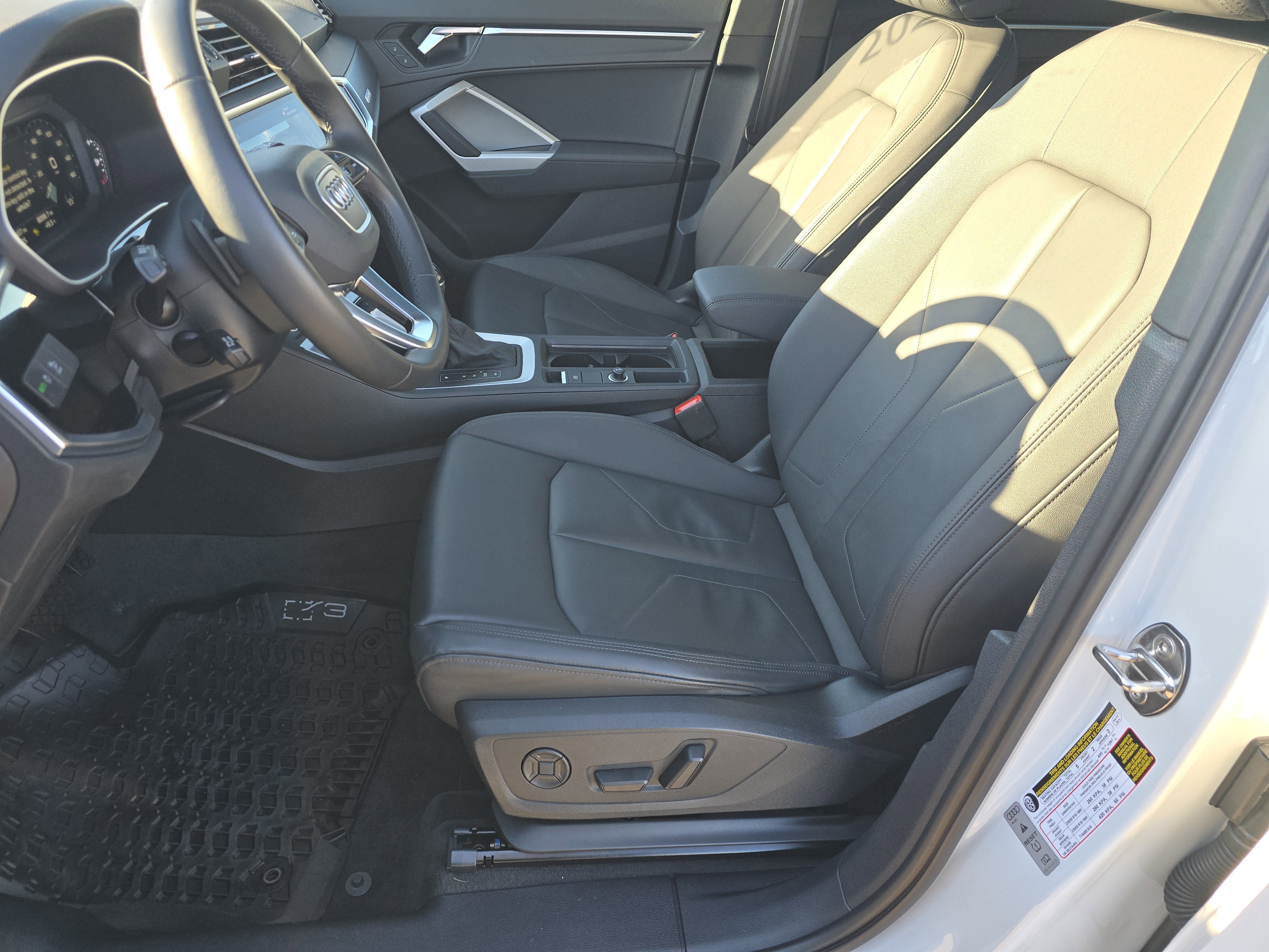 Certified 2022 Audi Q3 2.0T Premium Plus image 18