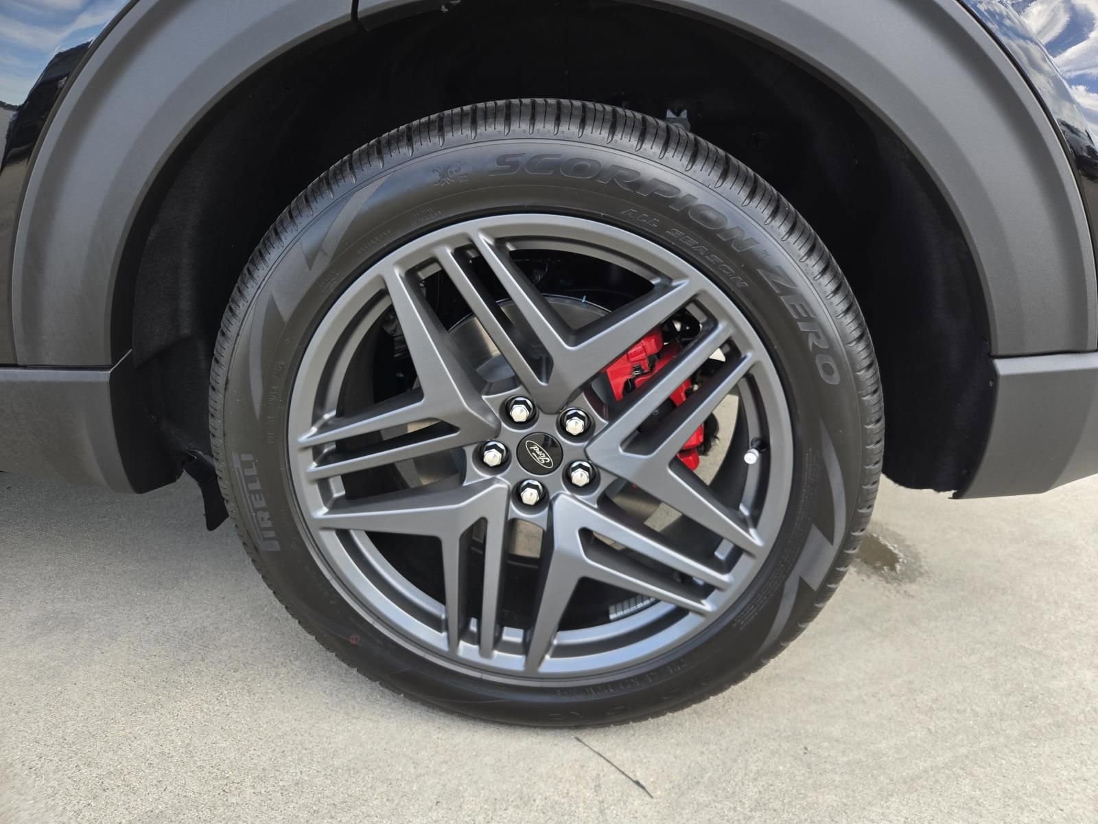 New 2026 Ford Explorer ST-Line w/ ST-Line Street Pack image 33