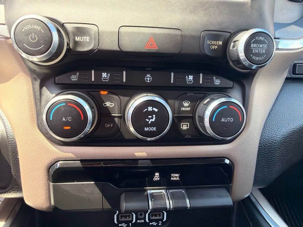 Used 2022 RAM 1500 Laramie AWD/4WD image 18