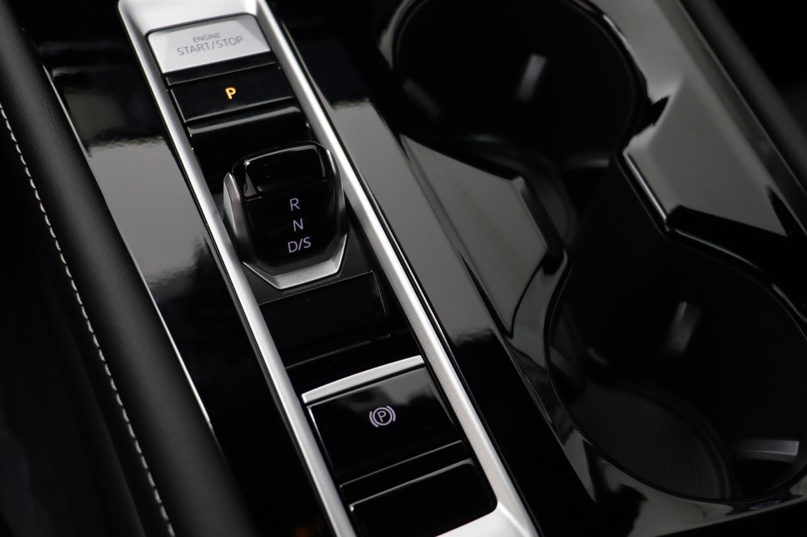 New 2026 Volkswagen Atlas Cross Sport SEL Premium R-Line image 12