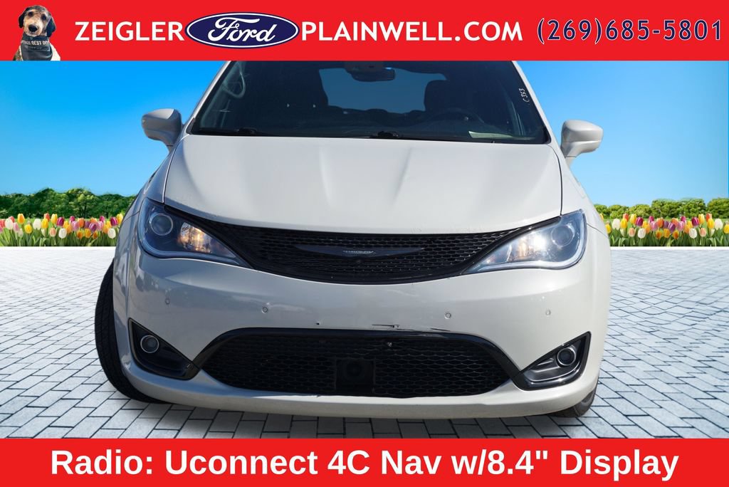 Used 2020 Chrysler Pacifica Touring w/ Advanced Safetytec Group FWD image 8