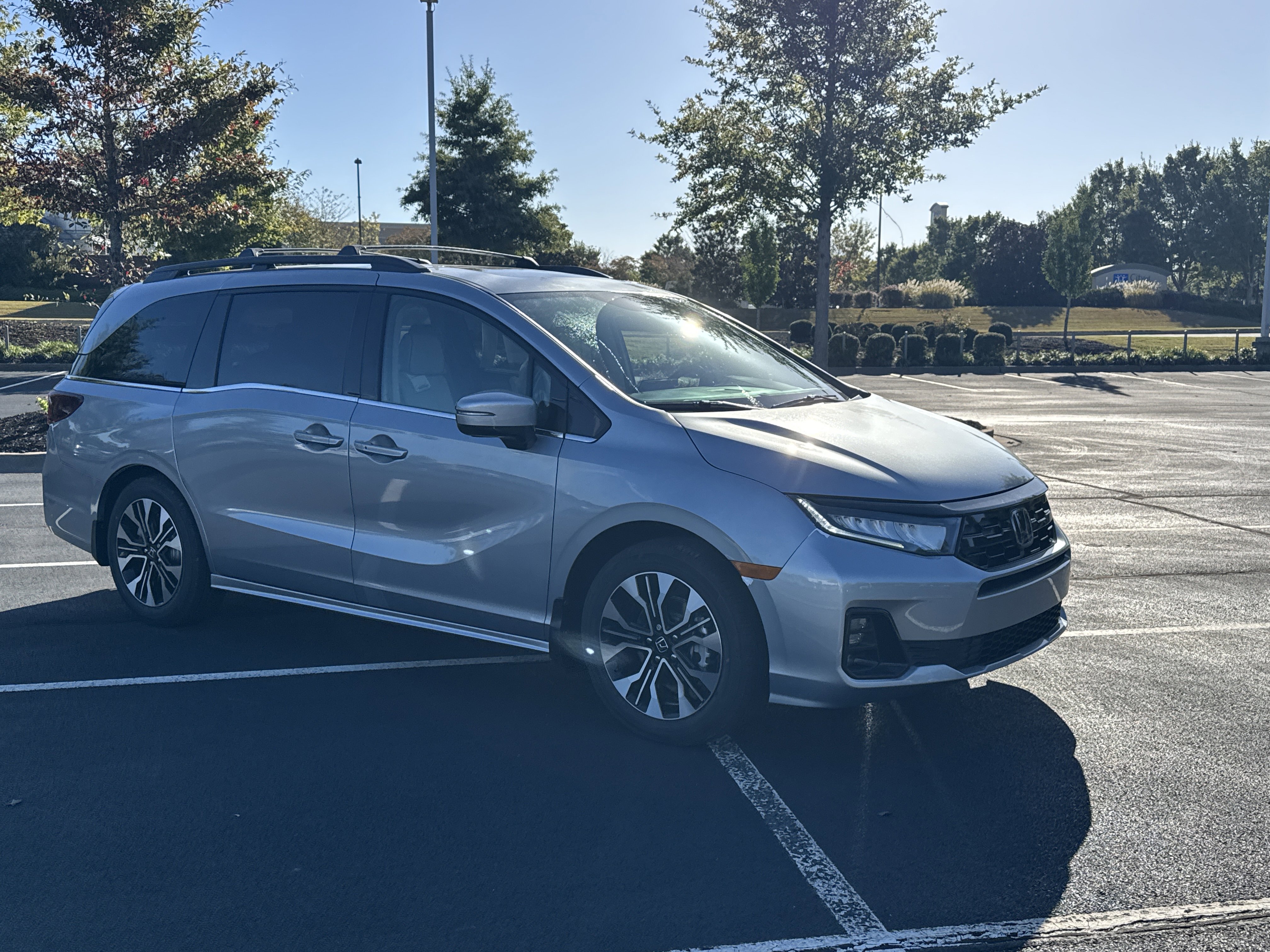 New 2026 Honda Odyssey Elite image 2