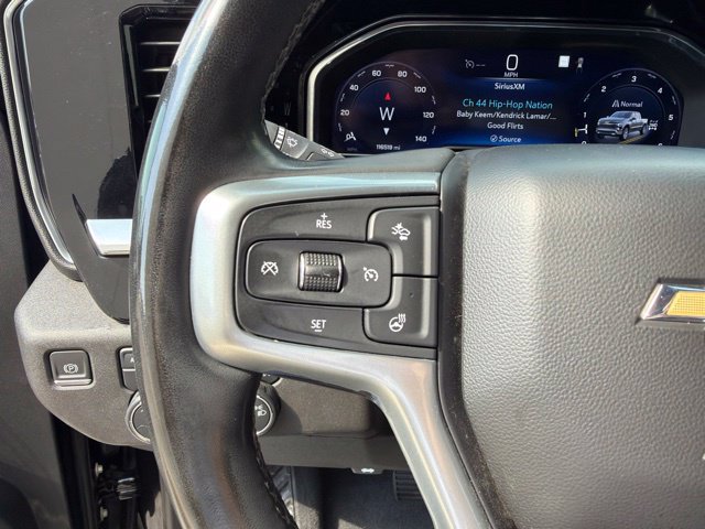 Used 2023 Chevrolet Silverado 1500 LT AWD/4WD image 30