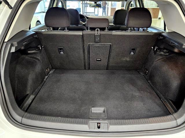 Used 2019 Volkswagen Golf S image 38
