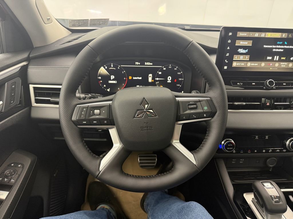 New 2026 Mitsubishi Outlander SEL AWD/4WD image 15