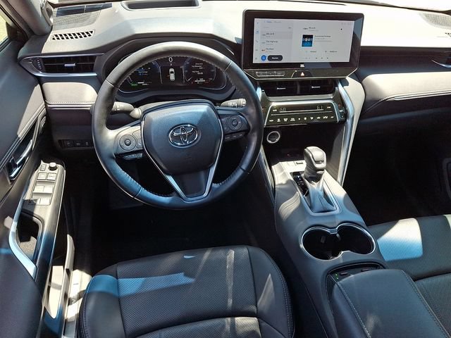 Used 2024 Toyota Venza Limited AWD/4WD image 2
