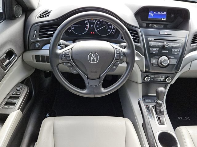Used 2017 Acura ILX image 5