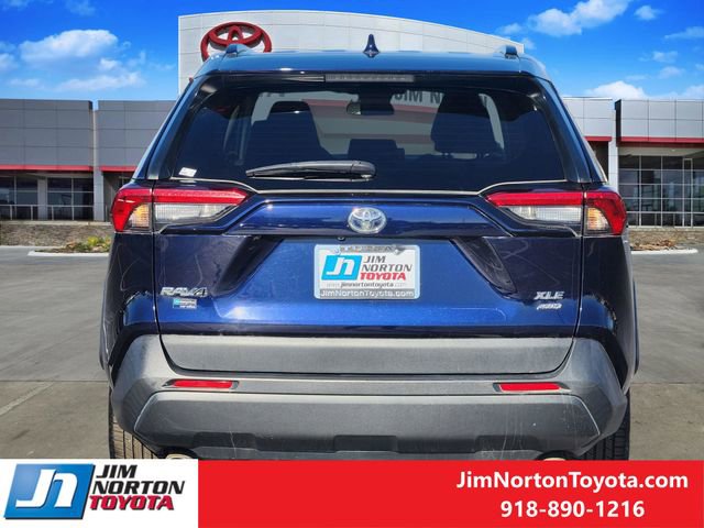 Used 2022 Toyota RAV4 XLE image 6