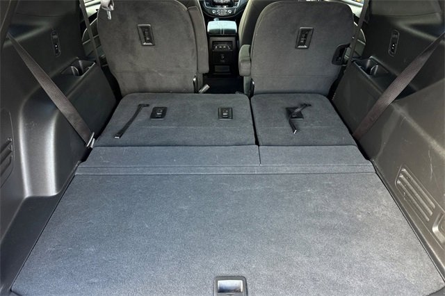 Used 2023 Chevrolet Traverse LT image 18