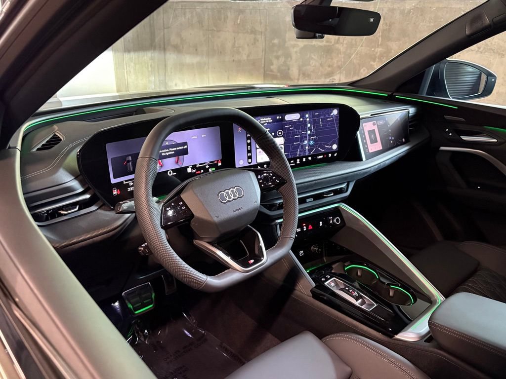 New 2026 Audi SQ5 Prestige AWD/4WD image 4