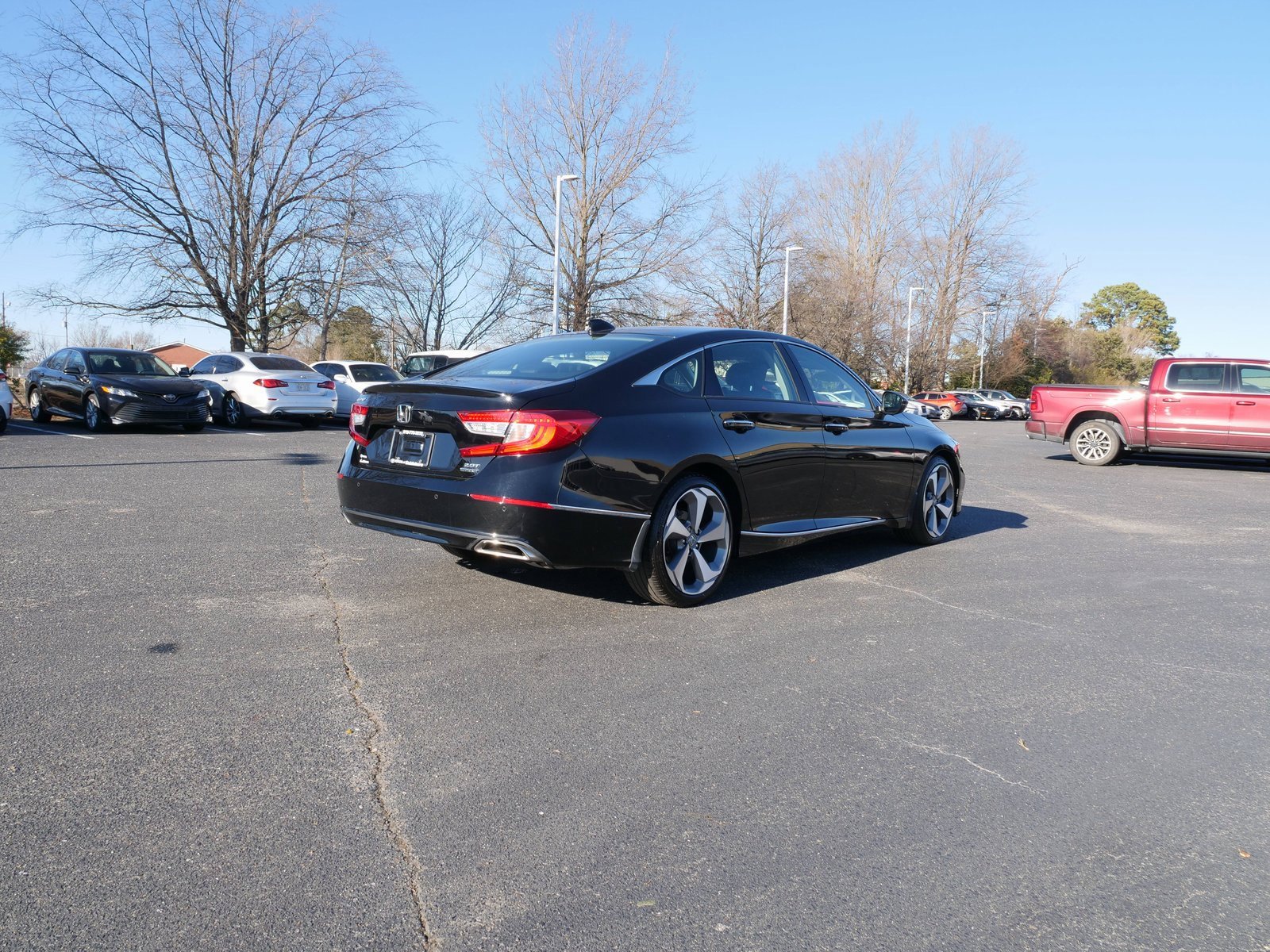 Used 2020 Honda Accord Touring image 4